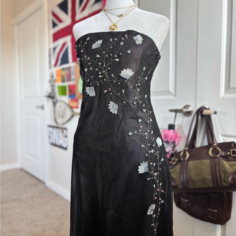Black Strapless Embroidered Evening/prom Dress